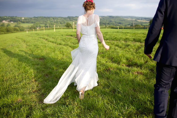 Floral Artistic Farm Wedding http://elizabetharmitage.com/