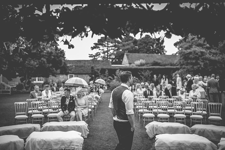 Homespun Fun Country Barn Wedding http://storyandcolour.co.uk/