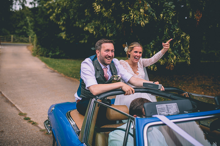 Homespun Fun Country Barn Wedding http://storyandcolour.co.uk/