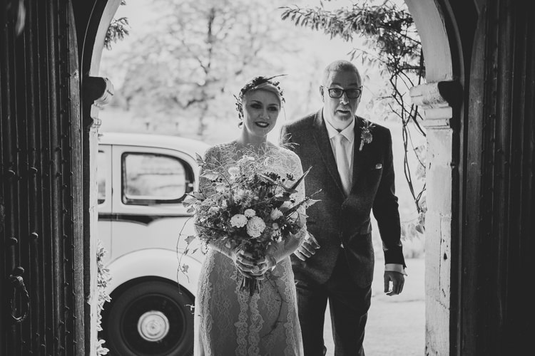 Autumn Weekend Extravaganza Tipi Wedding http://bloomweddings.co.uk/