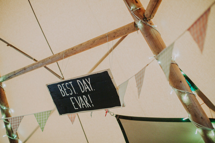 Autumn Weekend Extravaganza Tipi Wedding http://bloomweddings.co.uk/