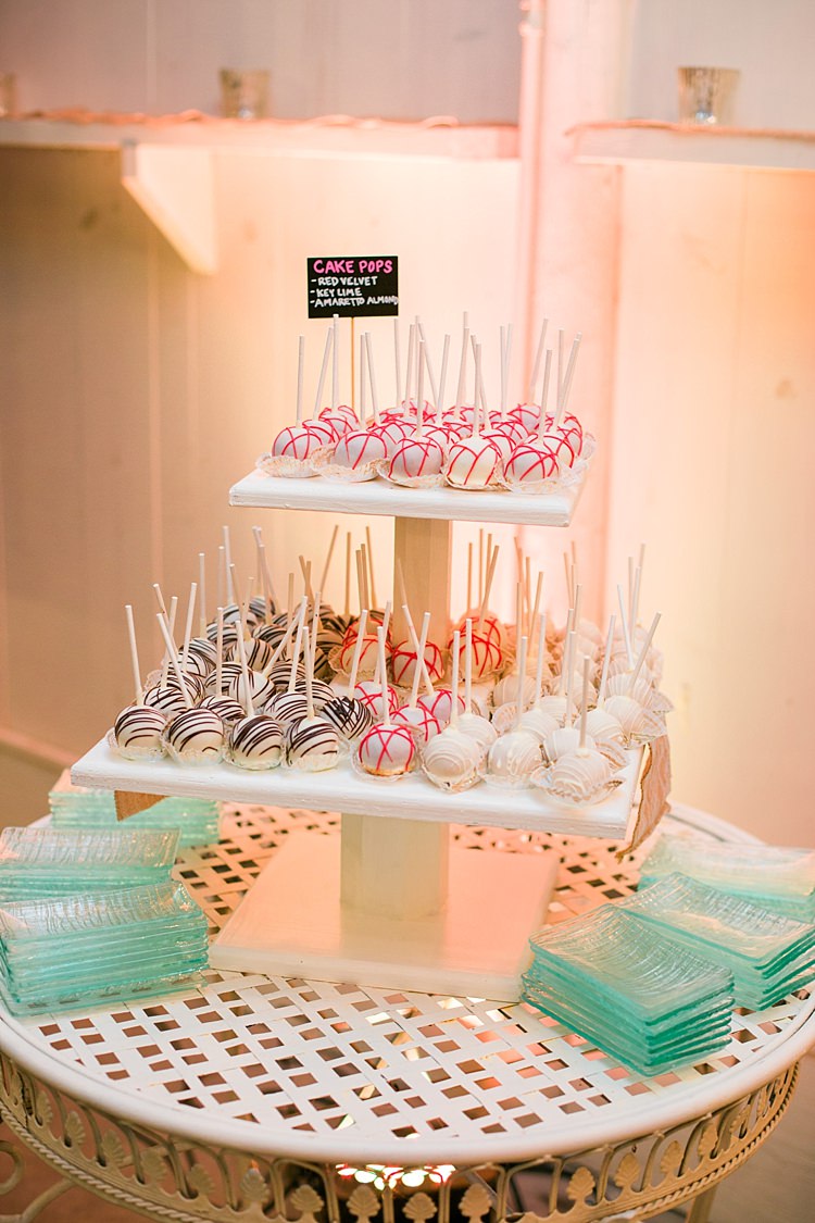 Reception Cake Pops Several Flavours Glass Plates Flower Farm Outdoor Wedding Minnesota http://eileenkphoto.com/