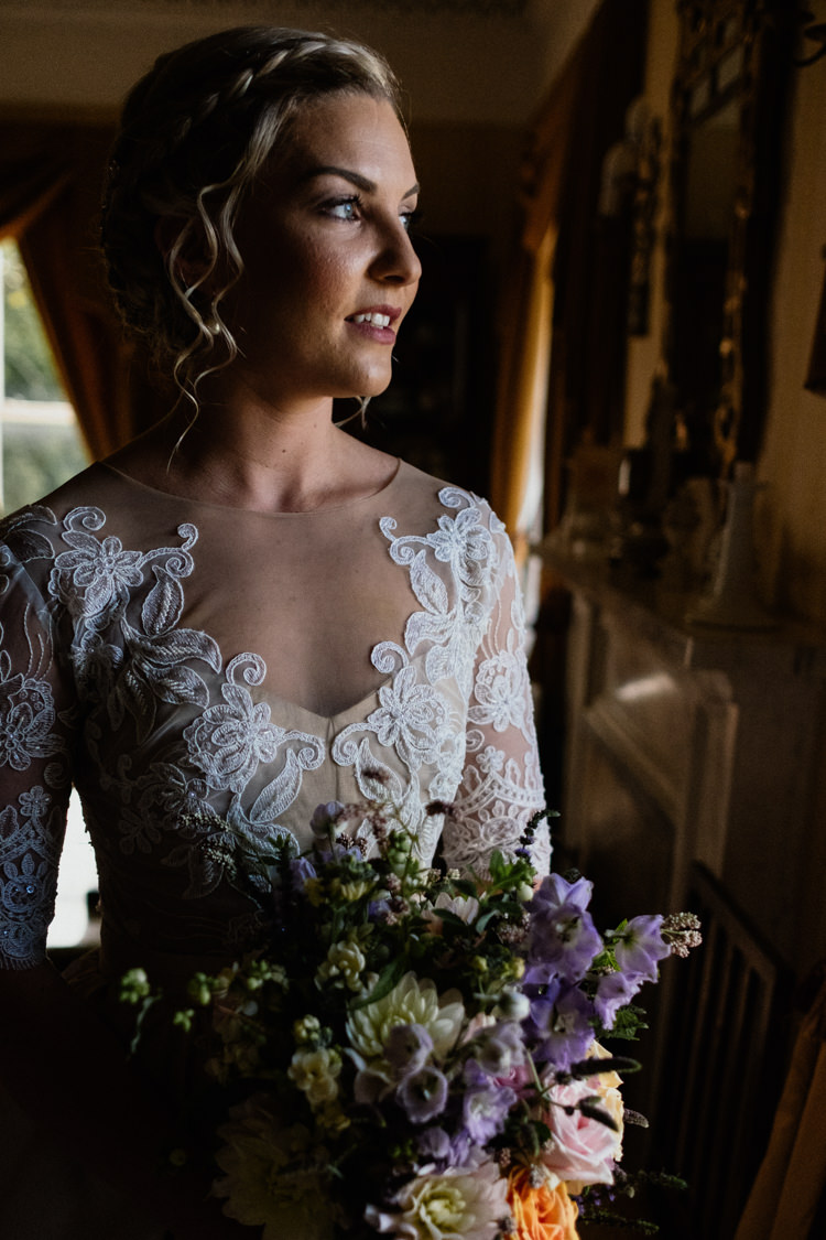 Relaxed Stylish Outdoor Wedding http://www.euanrobertsonweddings.com/