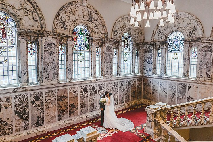 Glamorous Gatsby City Hall Wedding http://www.emmakenny.com/