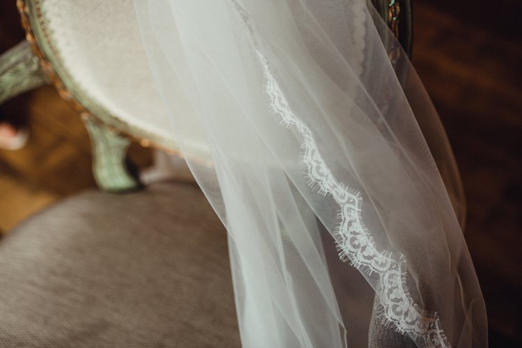Simple Rustic Cosy Winter Wedding http://aniaames.co.uk/