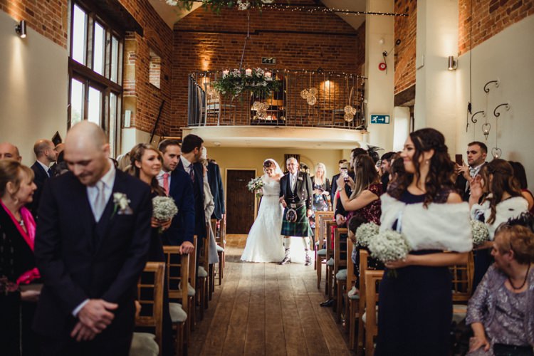 Simple Rustic Cosy Winter Wedding http://aniaames.co.uk/