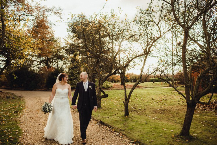 Simple Rustic Cosy Winter Wedding http://aniaames.co.uk/