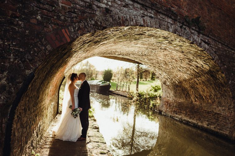 Simple Rustic Cosy Winter Wedding http://aniaames.co.uk/