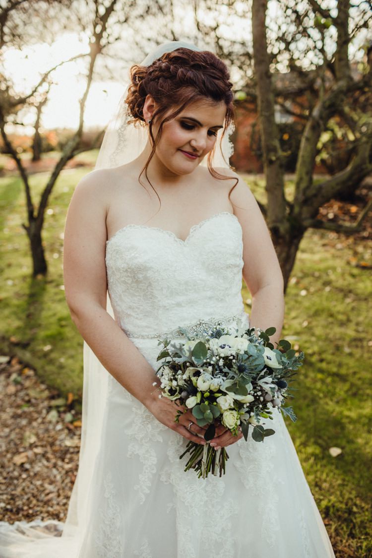 Sweetheart Lace Dress Belt Gown Bride Bridal Mori Lee Simple Rustic Cosy Winter Wedding http://aniaames.co.uk/