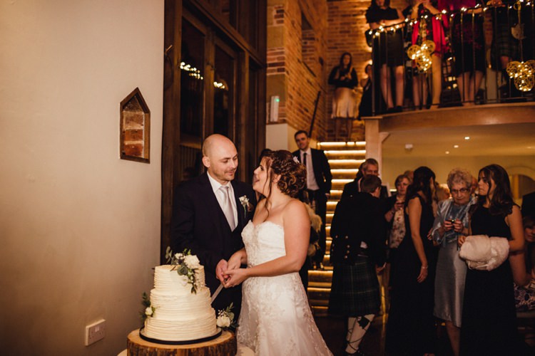 Simple Rustic Cosy Winter Wedding http://aniaames.co.uk/