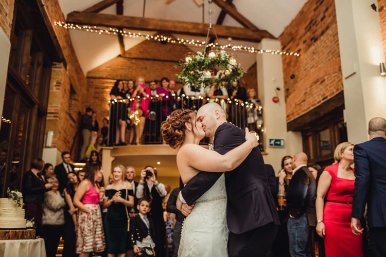 Simple Rustic Cosy Winter Wedding http://aniaames.co.uk/