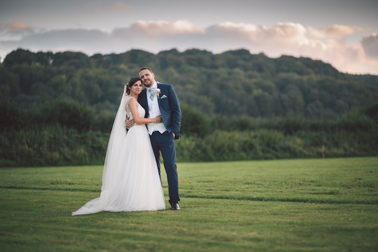 Light Pretty Summer Barn Wedding http://www.koweddings.com/