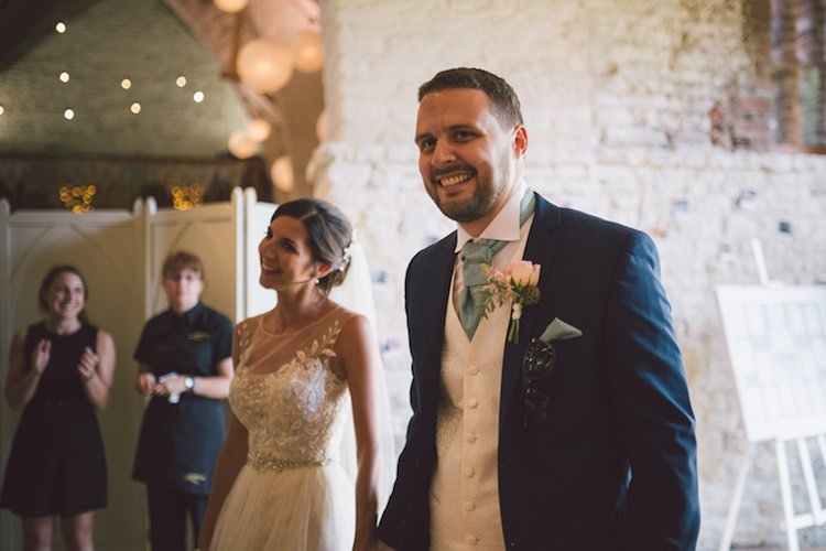 Light Pretty Summer Barn Wedding http://www.koweddings.com/