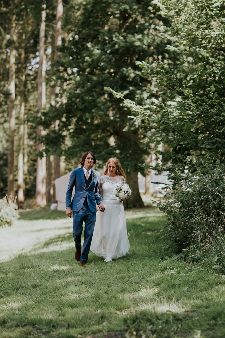 Woodland Countryside Camp Wedding http://www.joannanicolephotography.com/