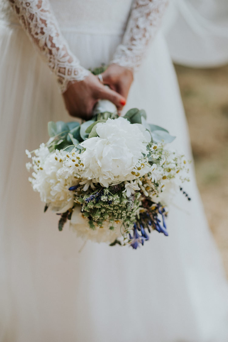 Bouquet Flowers Peonies Daisies Lavender Bride Bridal Woodland Countryside Camp Wedding http://www.joannanicolephotography.com/