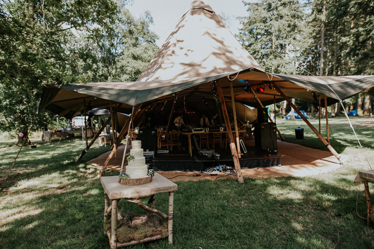 Cake Table Outdoor Woodland Countryside Camp Wedding http://www.joannanicolephotography.com/