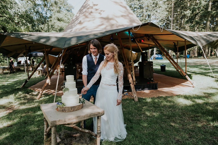 Woodland Countryside Camp Wedding http://www.joannanicolephotography.com/