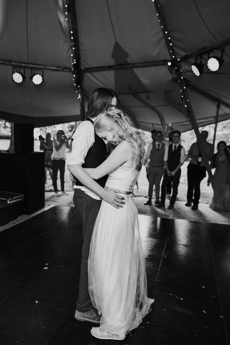 Woodland Countryside Camp Wedding http://www.joannanicolephotography.com/