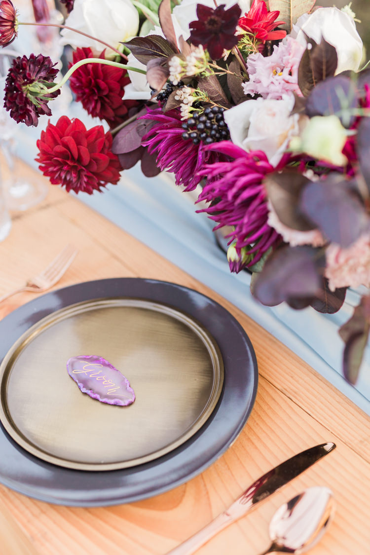 Place Setting Name Agate Dreamy Luxe Autumn Wedding Ideas http://suzanneli.co.uk/