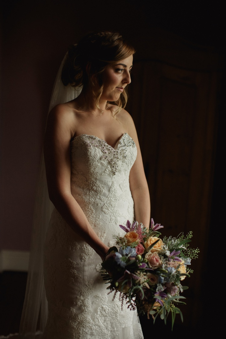 Sweetheart Strapless Gown Bride Bridal Jessica Enzoani Summer Country Pastels Wedding http://jesspetrie.com/