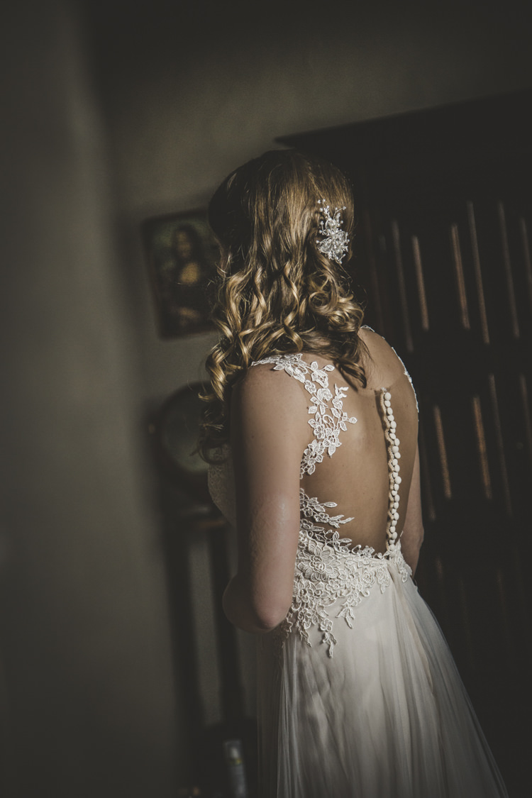 Bride Lace Tulle Stella York Bridal Gown Loose Curls Hairstyle Crystal Hairpiece Romantic Intimate Tuscany Destination Wedding http://angelicabraccini.com/