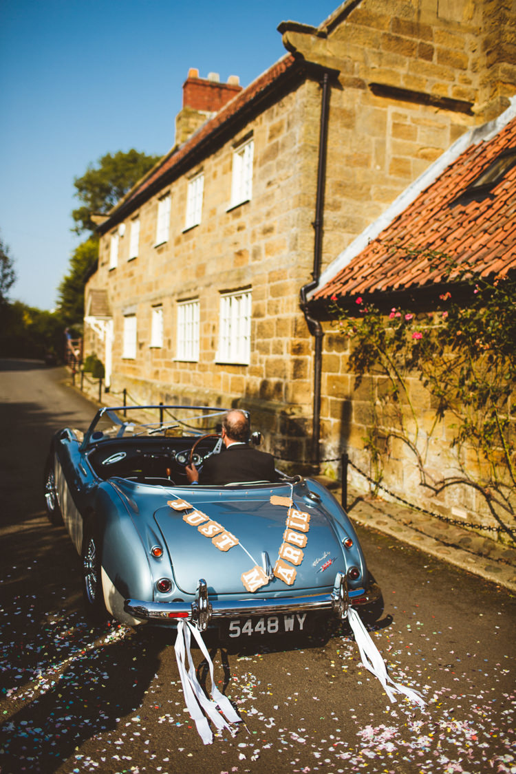 Vintage Car Decoration Convertible Powder Blue Country Rustic Charm Wedding https://photography34.co.uk/