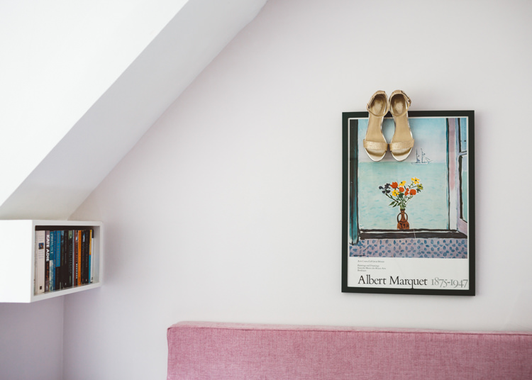 Low Key Pastel Seaside Wedding http://holliecarlinphotography.com/