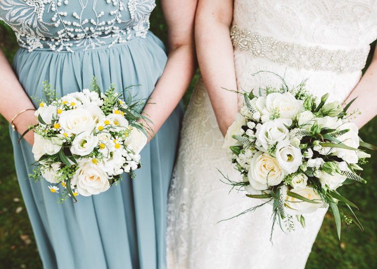 Rose Daisy Flowers Bouquets Bride Bridal Low Key Pastel Seaside Wedding http://holliecarlinphotography.com/
