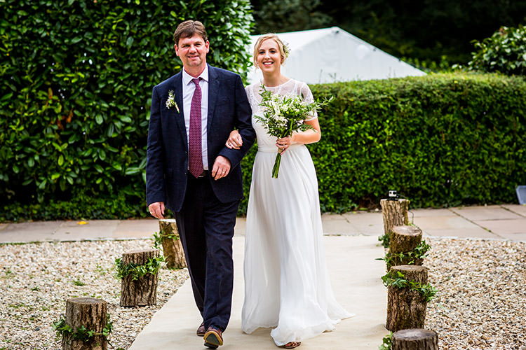 Whimsical Greenery Nature Wedding http://lunaweddings.co.uk/