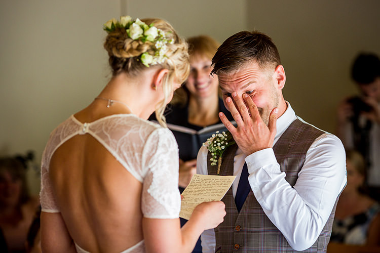 Whimsical Greenery Nature Wedding http://lunaweddings.co.uk/