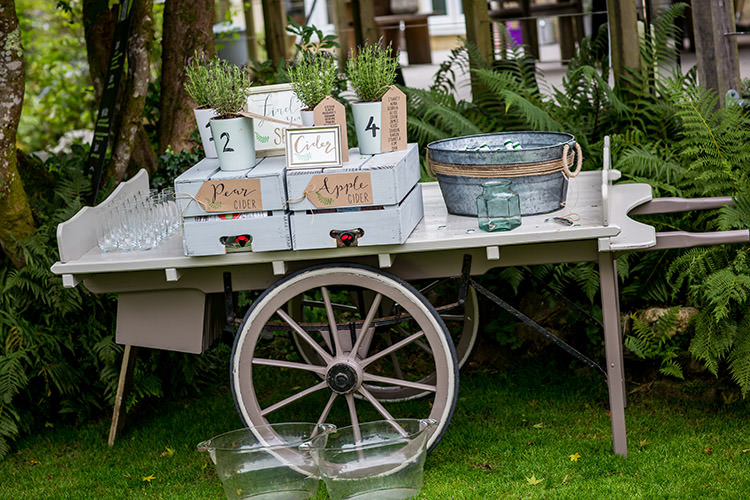 Drinks Cart Station Bar Whimsical Greenery Nature Wedding http://lunaweddings.co.uk/