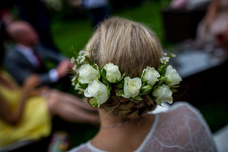 Rose Flowers Hair Bride Bridal Whimsical Greenery Nature Wedding http://lunaweddings.co.uk/