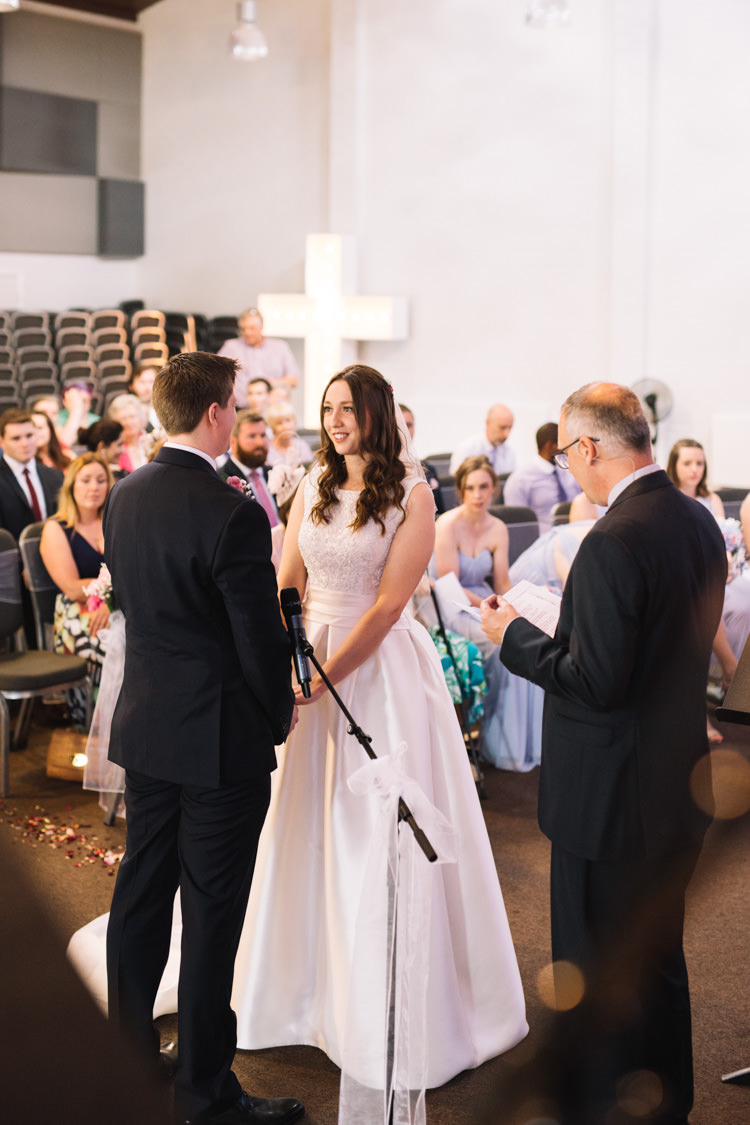 Classic Summer Pastel Wedding http://www.catlaneweddings.com/