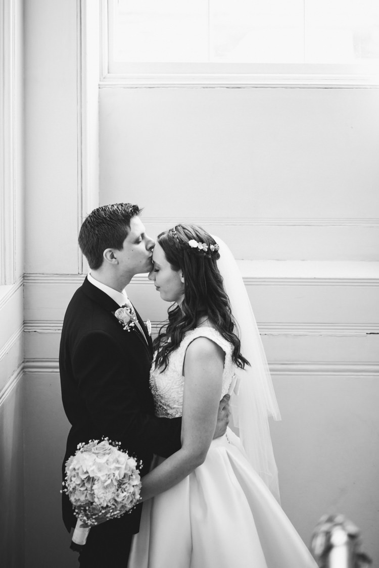 Classic Summer Pastel Wedding http://www.catlaneweddings.com/