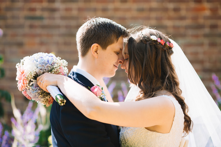 Classic Summer Pastel Wedding http://www.catlaneweddings.com/