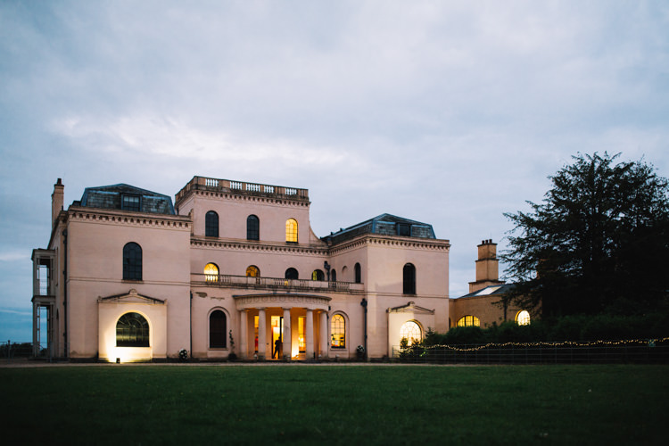 Classic Summer Pastel Wedding http://www.catlaneweddings.com/