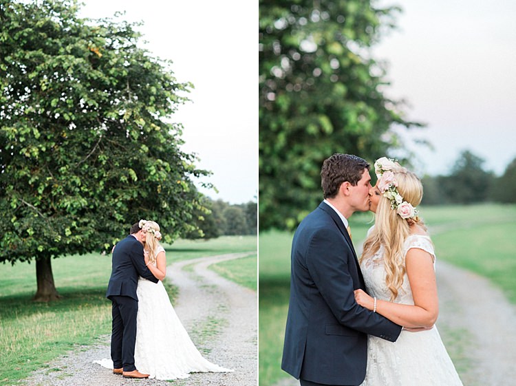 Gold Sparkle Pink Glamour Wedding https://emilyhannah.com/