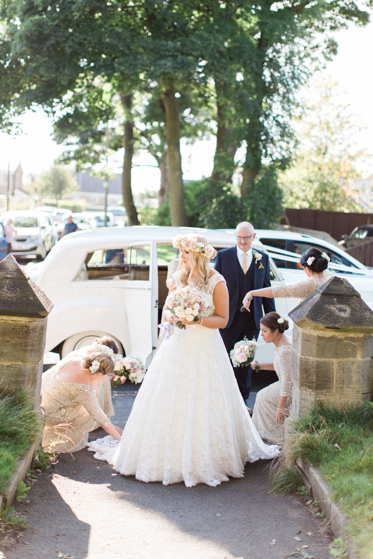Gold Sparkle Pink Glamour Wedding https://emilyhannah.com/