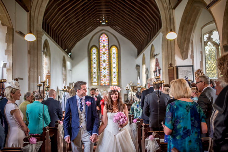Quirky English Garden Party Wedding http://www.michellewoodphotographer.com/