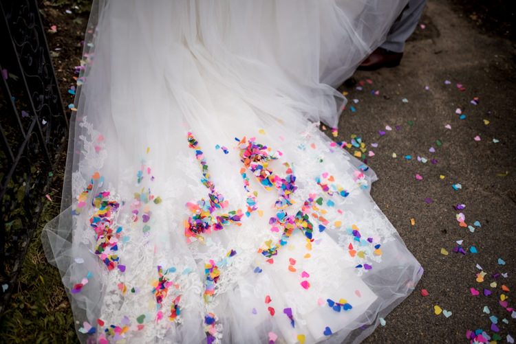 Quirky English Garden Party Wedding http://www.michellewoodphotographer.com/