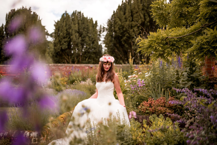 Quirky English Garden Party Wedding http://www.michellewoodphotographer.com/