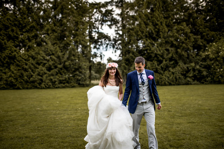 Quirky English Garden Party Wedding http://www.michellewoodphotographer.com/