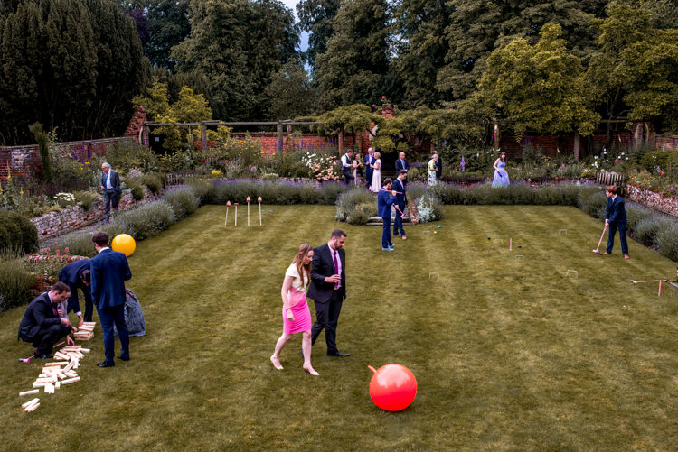 Quirky English Garden Party Wedding http://www.michellewoodphotographer.com/