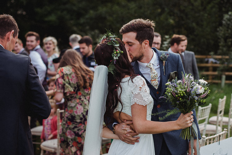 Bohemian Festival Tipi Wedding http://esmemai.com/