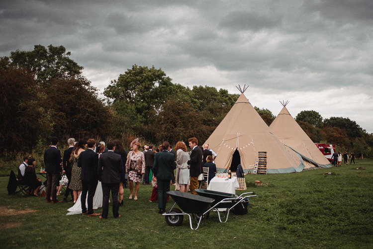Bohemian Festival Tipi Wedding http://esmemai.com/