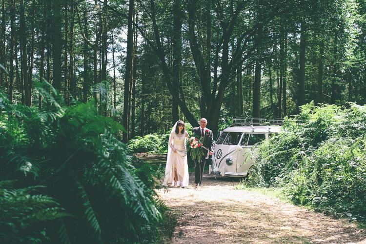 Rustic Woodland Birds Outdoorsy Wedding http://www.emmaboileau.co.uk/