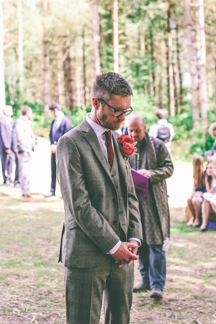 Rustic Woodland Birds Outdoorsy Wedding http://www.emmaboileau.co.uk/