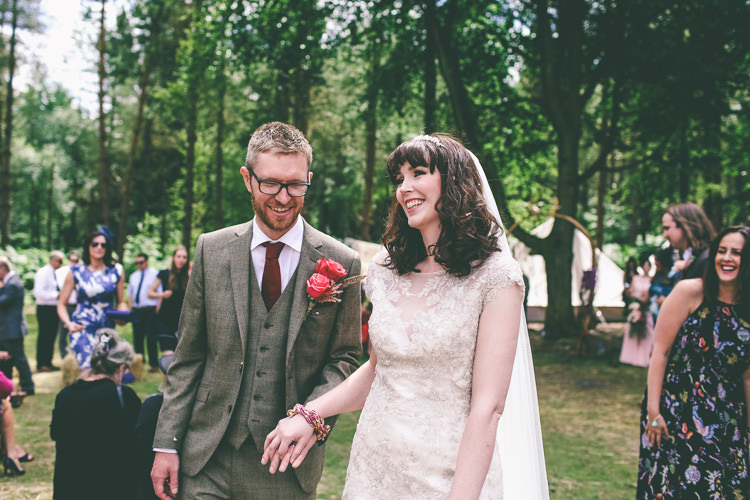 Rustic Woodland Birds Outdoorsy Wedding http://www.emmaboileau.co.uk/