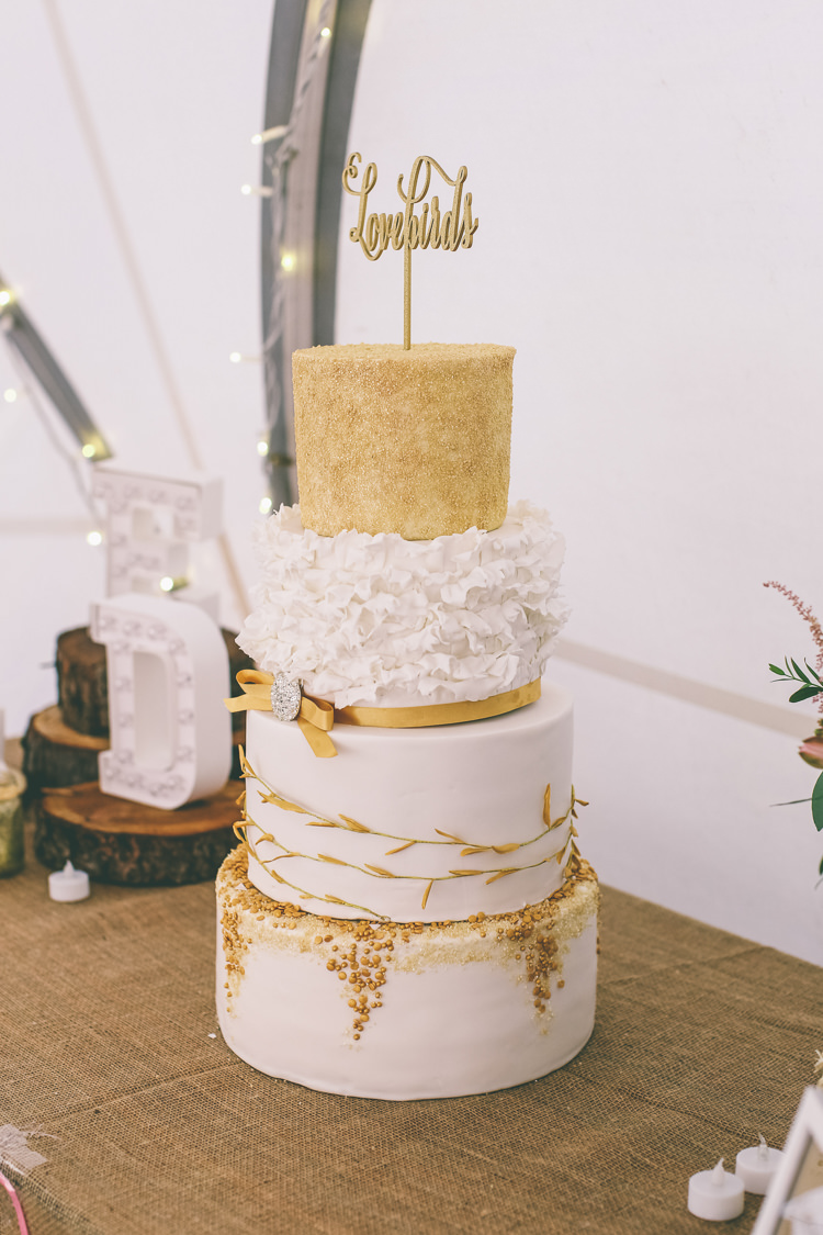 Gold White Cake Modern Rustic Woodland Birds Outdoorsy Wedding http://www.emmaboileau.co.uk/