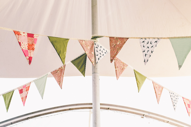 Rustic Woodland Birds Outdoorsy Wedding http://www.emmaboileau.co.uk/